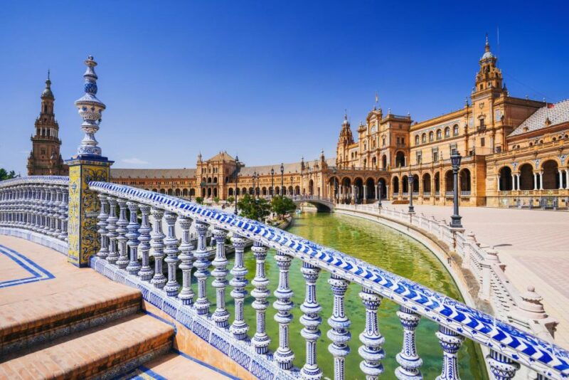 seville-alcazar-plaza-espana-walking-tour-with-digital-guide