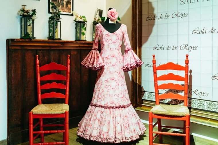 seville-baraka-sala-flamenca-show-with-drink-in-triana