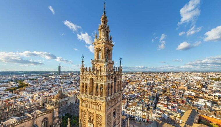 seville-cathedral-and-giralda-tower-guided-tour-and-tickets
