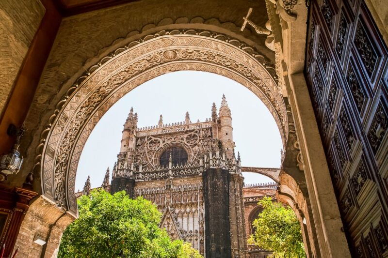 seville-cathedral-and-la-giralda-entry-ticket