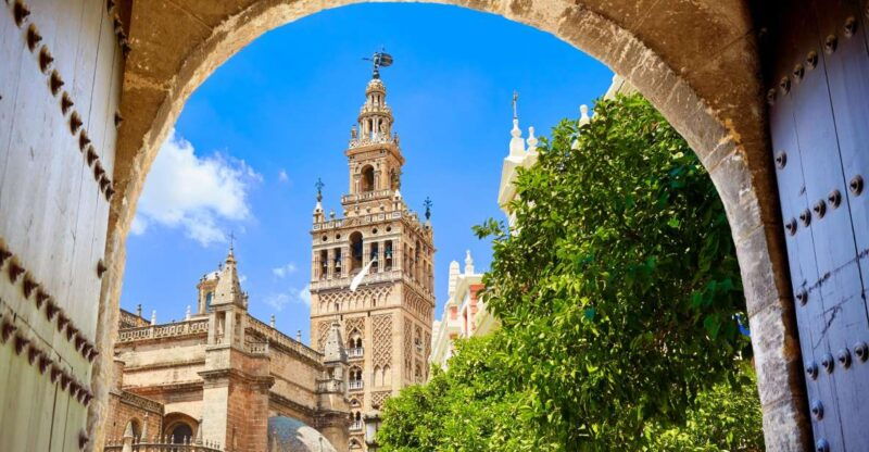 seville-cathedral-giralda-and-alcazar-guided-tour