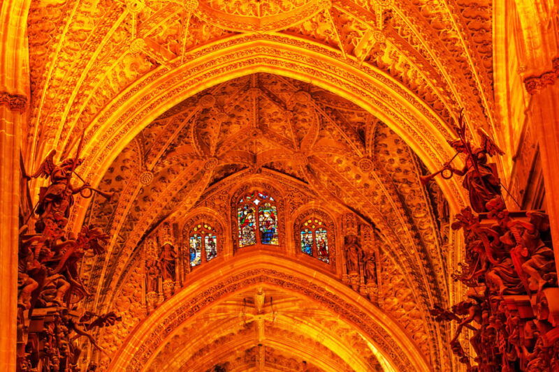 seville-cathedral-giralda-fast-track-guided-tour