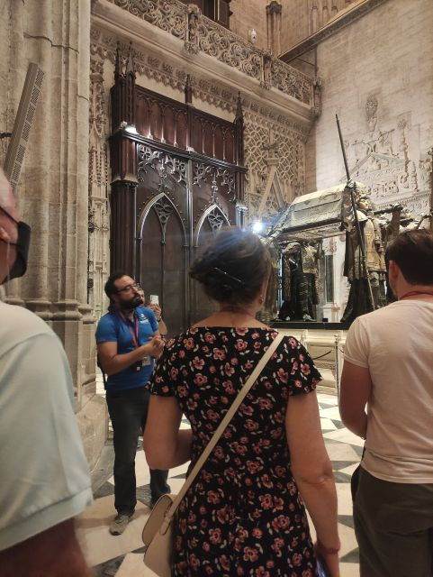 seville-cathedral-giralda-guided-tour-with-entry-tickets