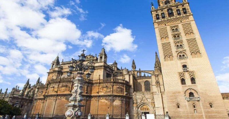 seville-cathedral-giralda-guided-tour-with-entry-tickets
