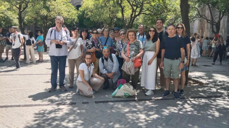 seville-cathedral-giralda-guided-tour-with-tickets-2