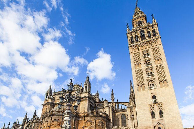 seville-cathedral-giralda-guided-tour-with-tickets