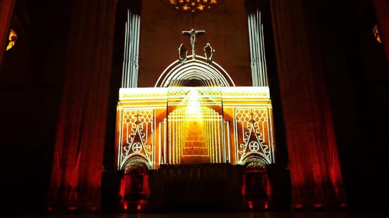 seville-cathedral-of-seville-guided-night-tour-light-show