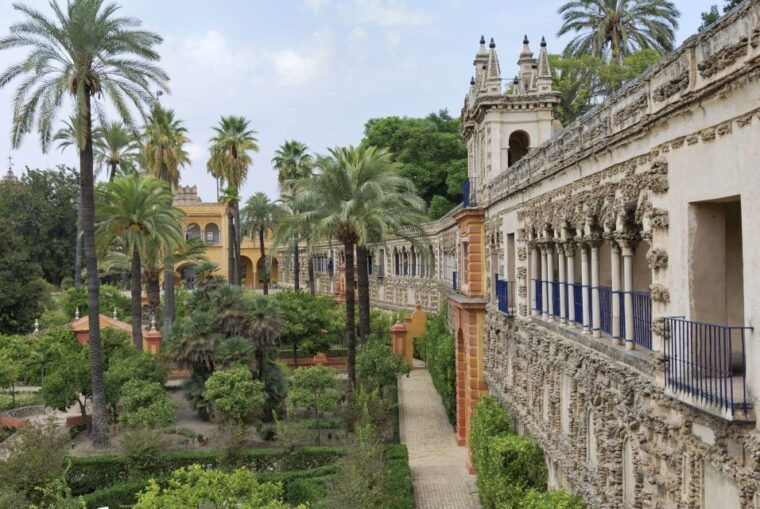 seville-city-sightseeing-hop-on-hop-off-bus-tour
