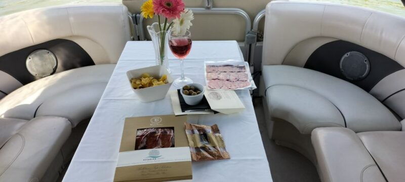 seville-exclusive-river-boat-tour-with-tapas