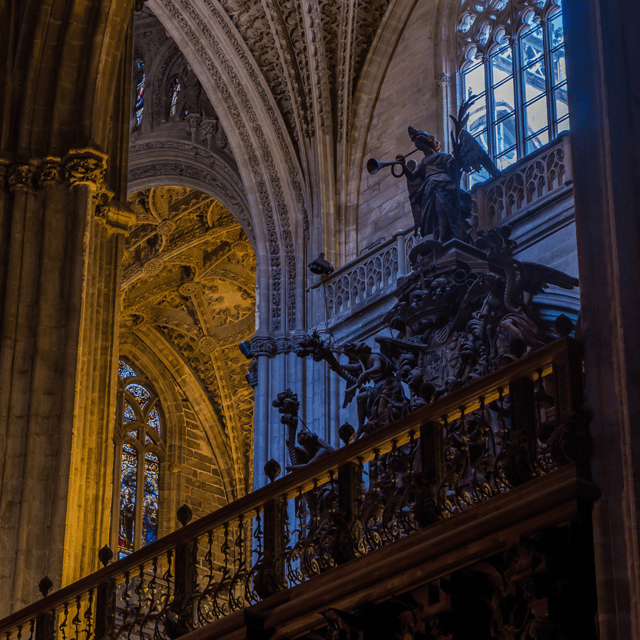 seville-fast-track-cathedral-giralda-tower-last-minute-tour