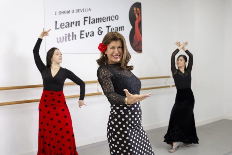 seville-flamenco-dance-class-with-costume