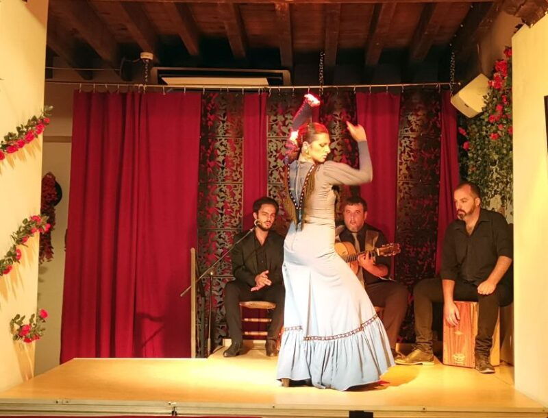 seville-flamenco-show-at-tablao-flamenco-andalusi