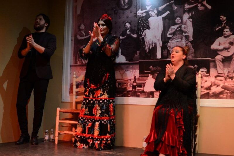 seville-flamenco-show-at-tablao-la-cantaora