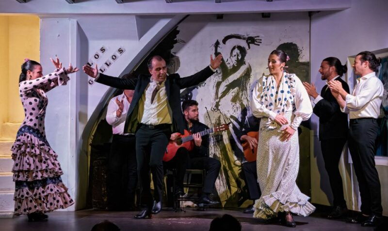 seville-flamenco-show-at-tablao-los-gallos