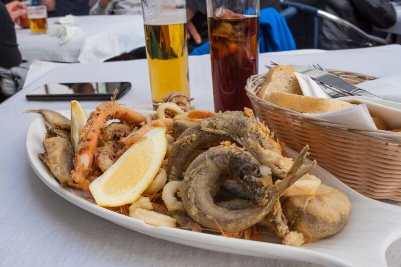 seville-food-tour-with-tapas-drinks-with-a-local-2