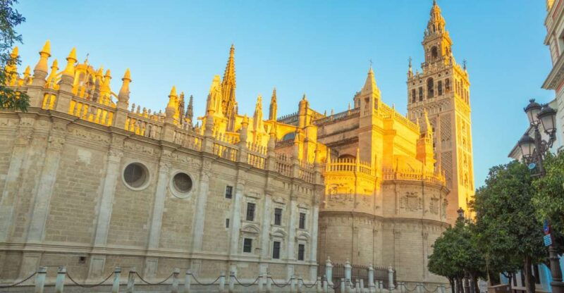 seville-guided-tour-of-cathedral-of-seville-giralda-tower
