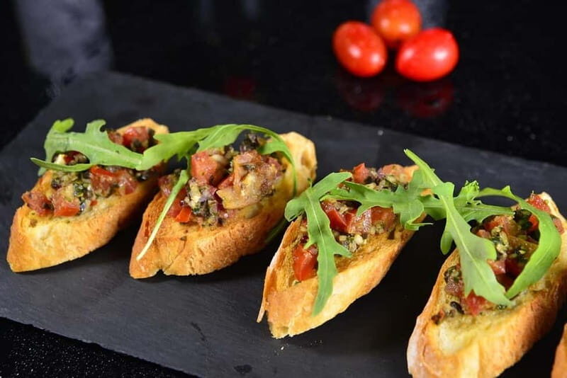 Seville in Depth: Exclusive 6-Hr Walking Tour+Tapas & Drinks - The Authenticity & Guest Experience