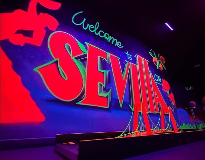 Seville: Indoor UV 18 hole Minigolf Experience - In-Depth Look at the Experience