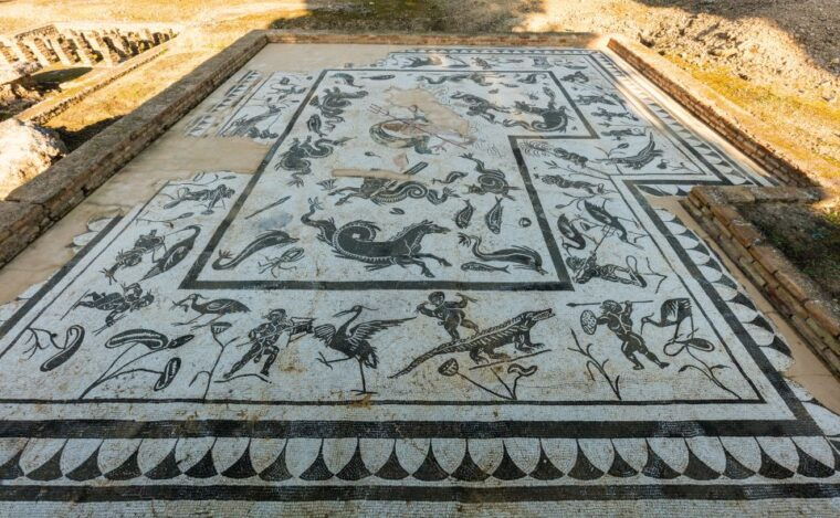 seville-italica-roman-ruins-city-tour