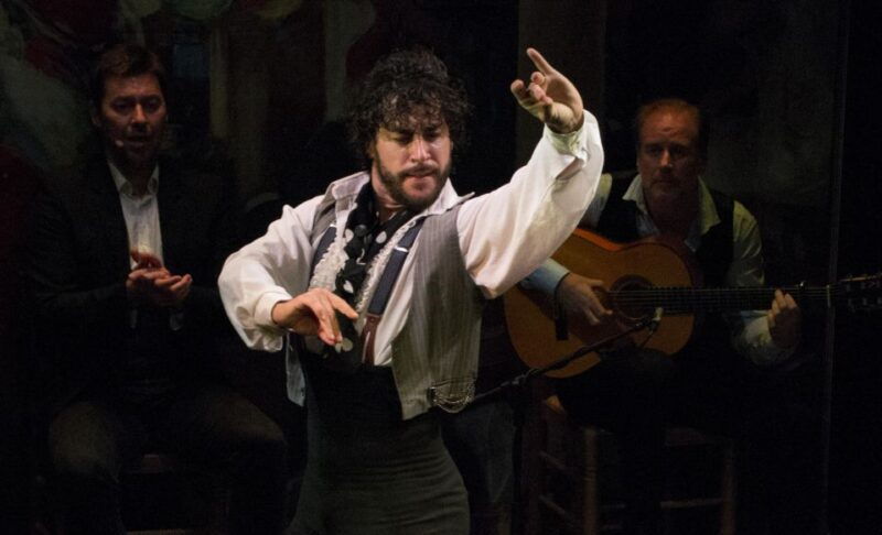 seville-live-flamenco-show-at-teatro-flamenco-triana