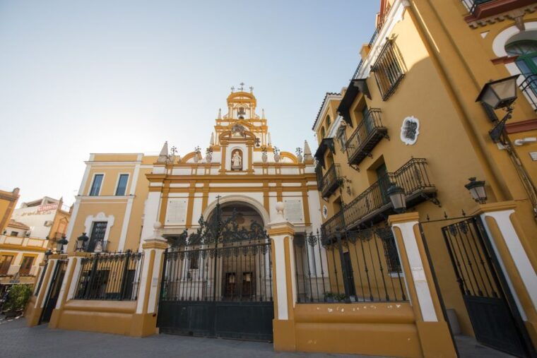 seville-palace-of-las-duenas-la-macarena-the-mushrooms-tour