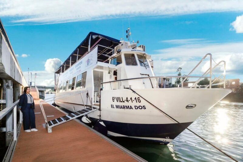 seville-restaurant-boat-ride-on-the-guadalquivir-river-with-lunch-dinner