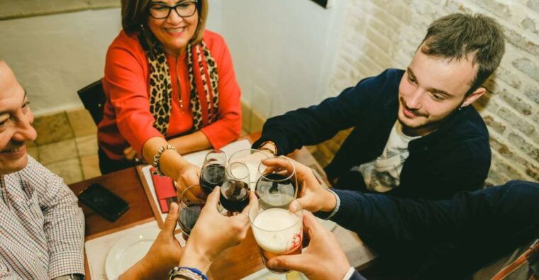 seville-small-group-jewish-quarter-tour-with-tapas-drinks