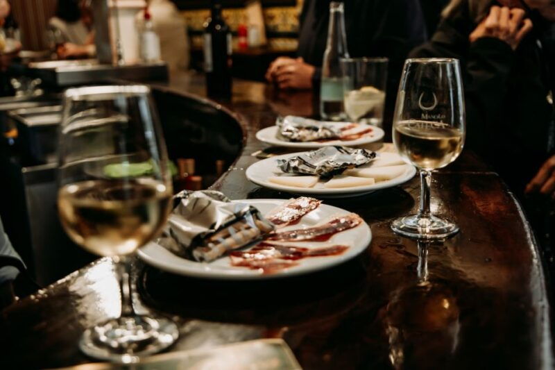 seville-tapas-taverns-and-history-walking-tour