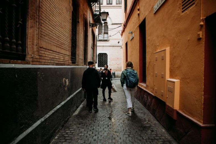seville-tapas-taverns-and-history-walking-tour