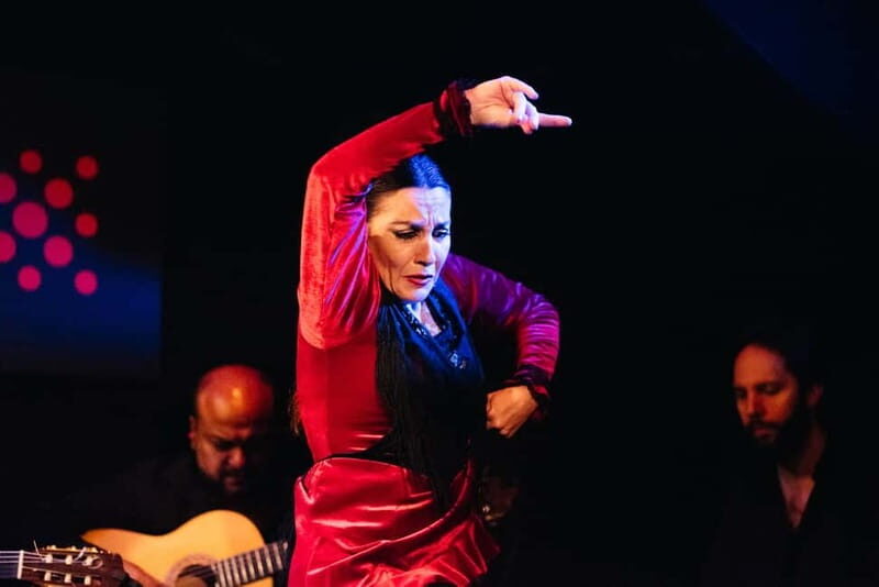 Seville: Tapas Walking Tour with Traditional Flamenco Show - An In-Depth Look at the Experience