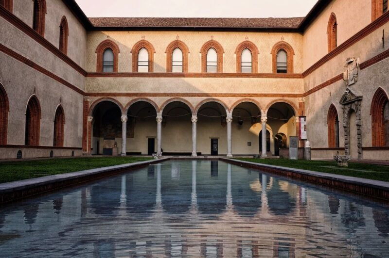 sforza-castle-and-michelangelos-pieta-rondanini-tour
