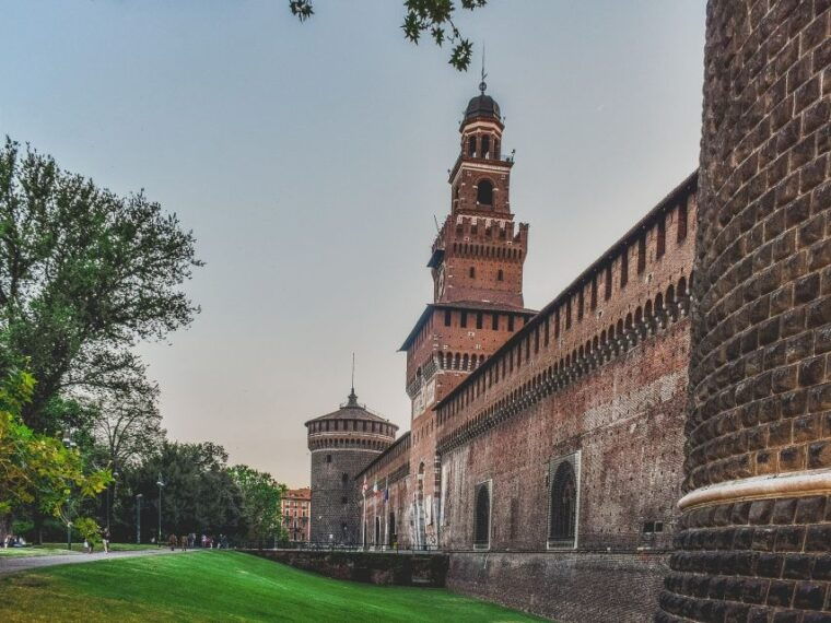 sforza-castle-and-michelangelos-pieta-rondanini-tour