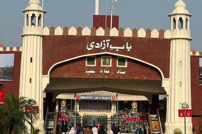 Shalimar Garden Private Tour and Wahga Border Flag Ceremony - Discovering Lahore’s Charm: A Well-Balanced Tour