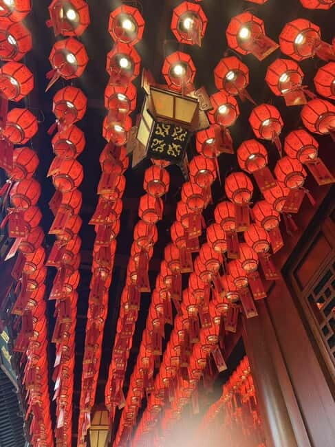 Shanghai: 3-hour Street Food and Temple Tour - Introduction