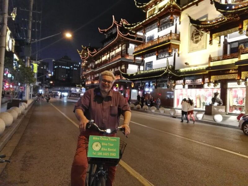 shanghai-4-hour-nightlife-adventure-tasting-bike-tour