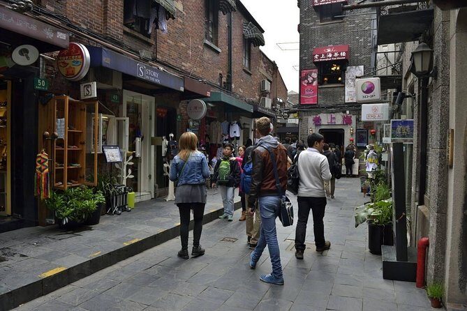 Shanghai City Highlights and Zhujiajiao Water Town Self-Guide Private Day Trip - The Authenticity of the Experience