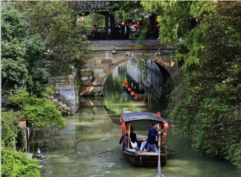 Shanghai: Fengjing Water Town Day Trip with Boat ride&Lunch - Key Points