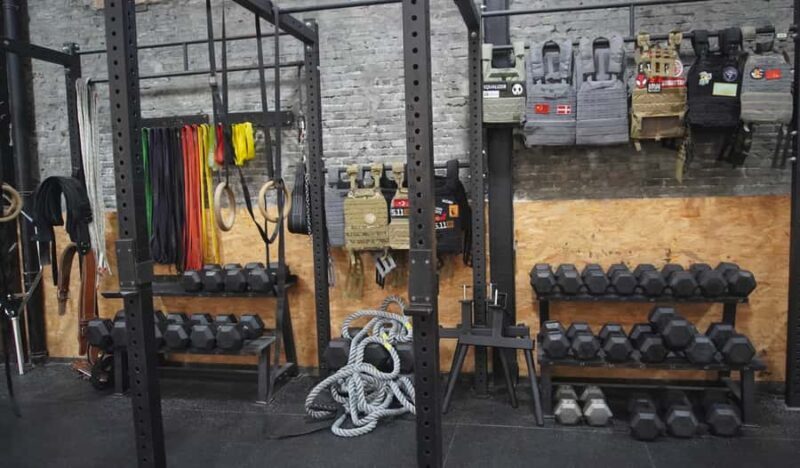 Shanghai Fitness & Culture Tour with Gym, Jade Buddha Temple - Who Will Love This Tour?