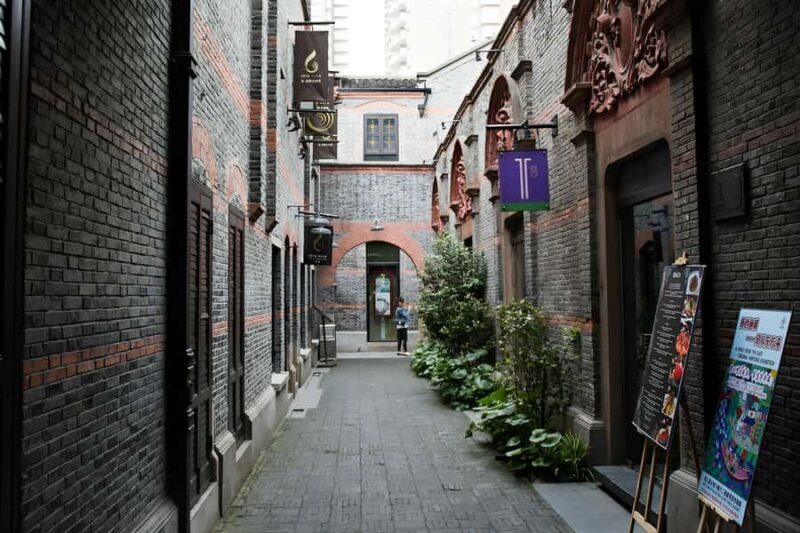 Shanghai: Heritage and Jewish Town Half-Day Walking Tour - Discovering Local Life in Linong Lane