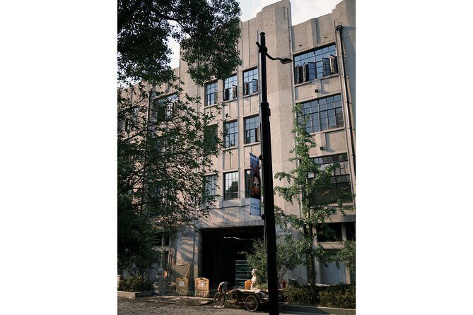 Shanghai Hidden Histories Walking Tour: Suzhou Creek to The Bund - Key Points