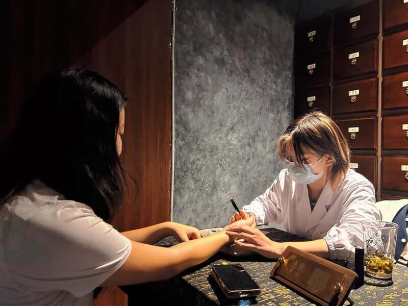 Shanghai Nightlife: Traditional Chinese Medicine Cocktails - An Introduction to the Experience