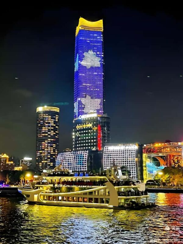 Shanghai: Oriental Pearl Tower & Huangpu River Cruise - Shanghai: Oriental Pearl Tower & Huangpu River Cruise — An Authentic View of the City