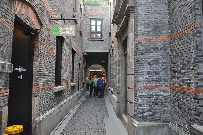 Shanghai Private Night Tour with Huangpu River Cruise and Buffet - Who Would Love This Tour?