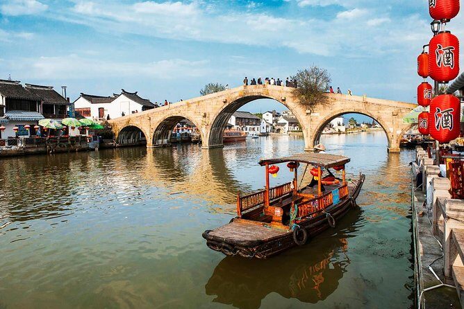 Shanghai Private Tour with Zhujiajiao Town and The Night Bund + Sichuan Cuisine - A Closer Look at the Itinerary