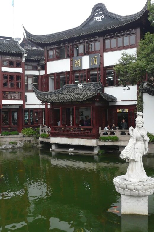 Shanghai: Private Walking Tour with a Local - FAQ