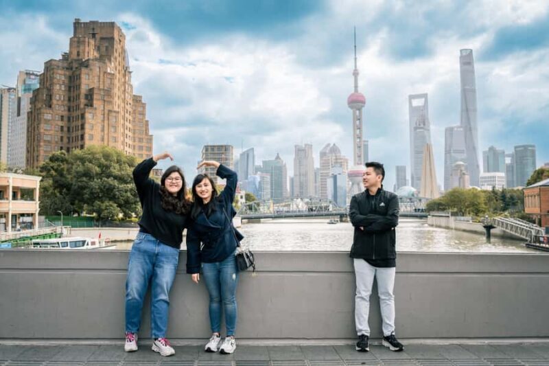 Shanghai: Professional Photoshoot Walking Tour - Introduction