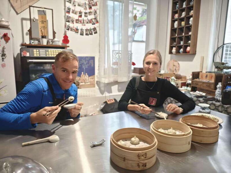 shanghai-vegan-and-vegetarian-cooking-class-with-market