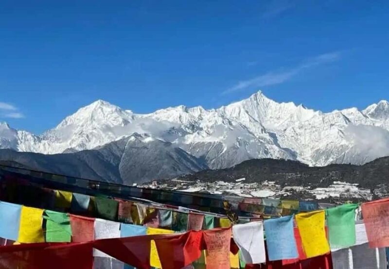 Shangri-La: Meili Snow Mountain and Feilai Temple - Visiting Feilai Temple and Its Spectacular Views