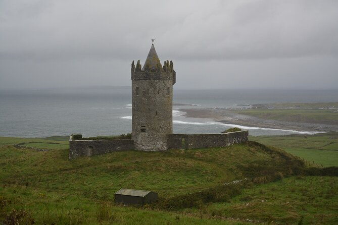 shannon-airport-to-the-cliffs-of-moher-en-route-to-galway