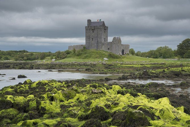 shannon-airport-to-the-cliffs-of-moher-en-route-to-galway